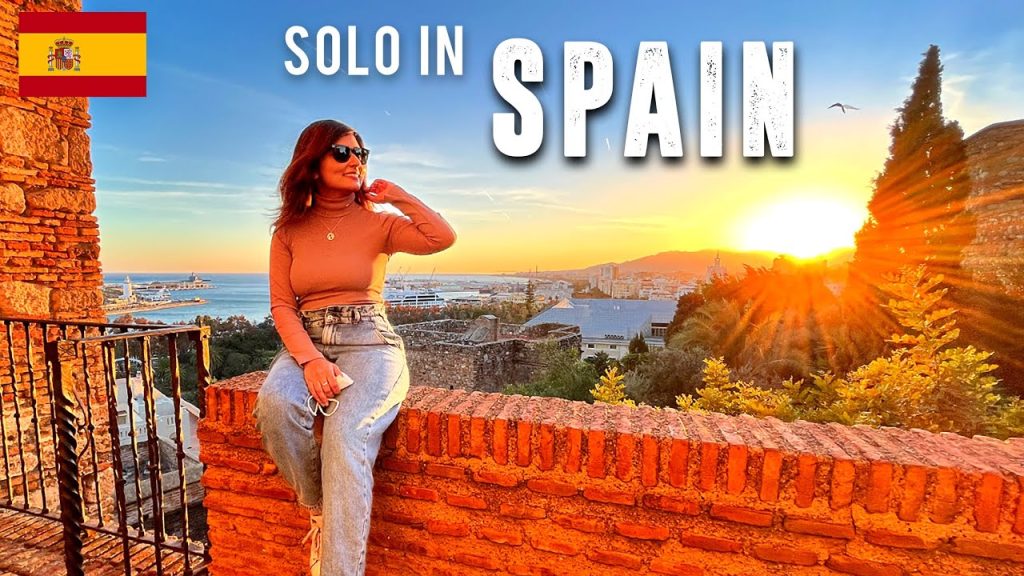 MALAGA TRAVEL VLOG | Indian Girl Traveling Solo in Spain! 🇪🇸