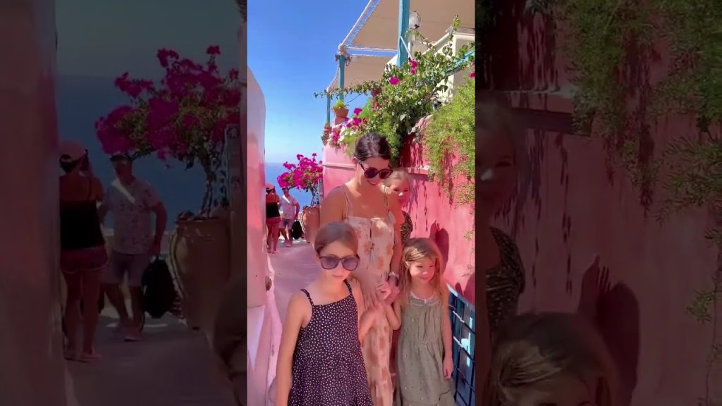 Santorini with kids - best travel tips