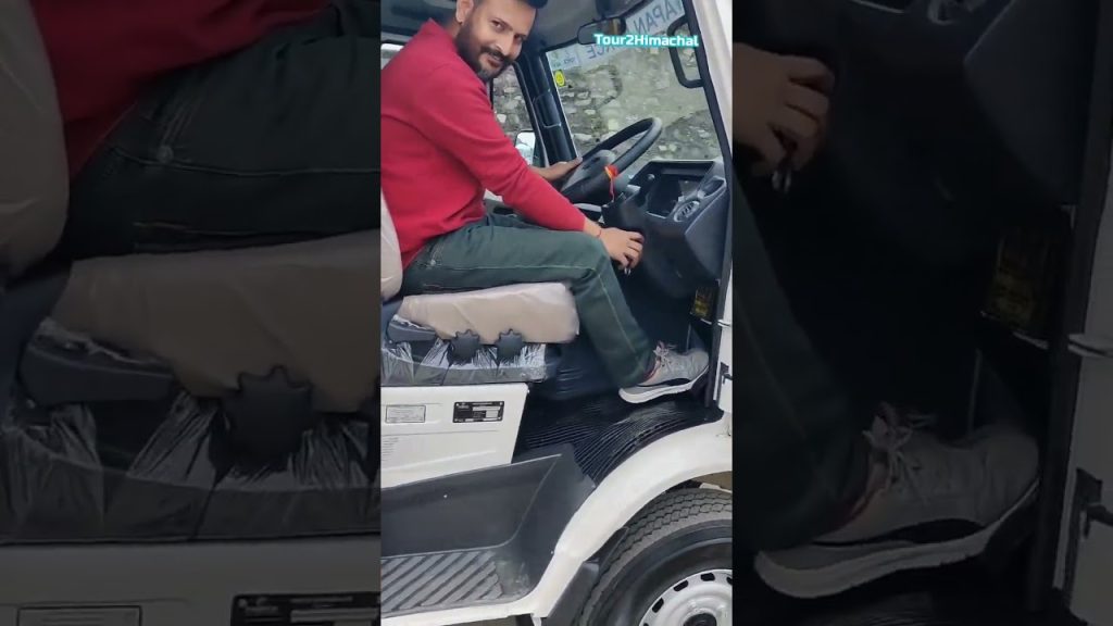 Tempo Traveller 14 Seater 👆👆 Watch Full Vlog