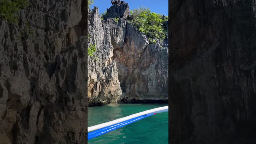 Found this breathtaking place 🥹#travel #beach #travelblog #nature #peace  #amazingdestinations